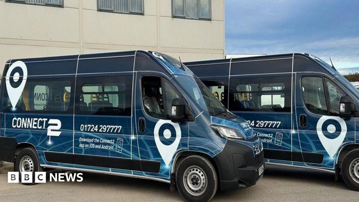 New on-demand bus service launched in North Lincolnshire - BBC News