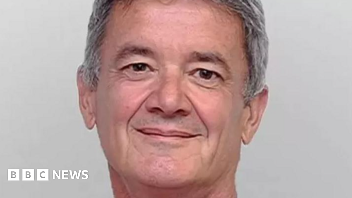 Tony Dixon: Suspended Bristol surgeon harmed hundreds of women - BBC News