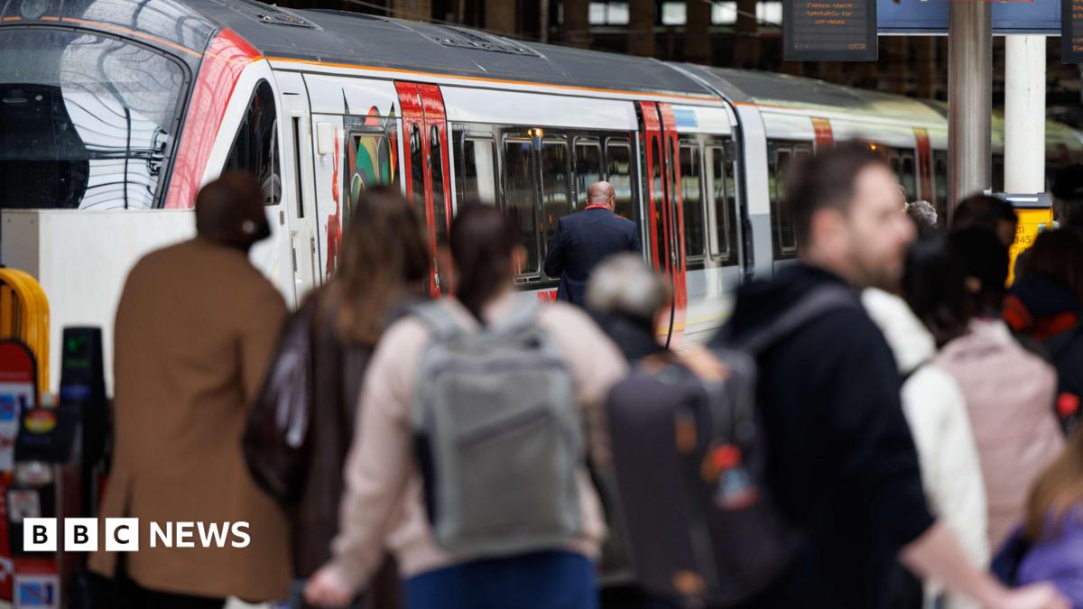 Sinkholes suspend Gatwick trains from London and Brighton