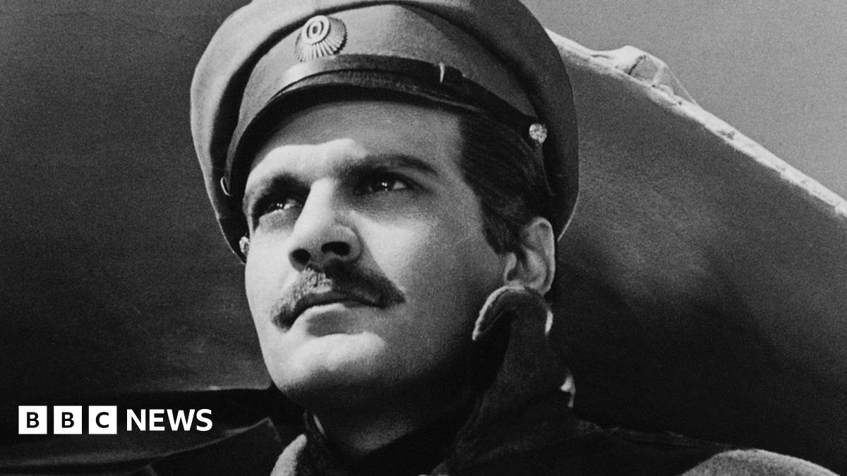 Omar Sharif s funeral held in Cairo BBC News