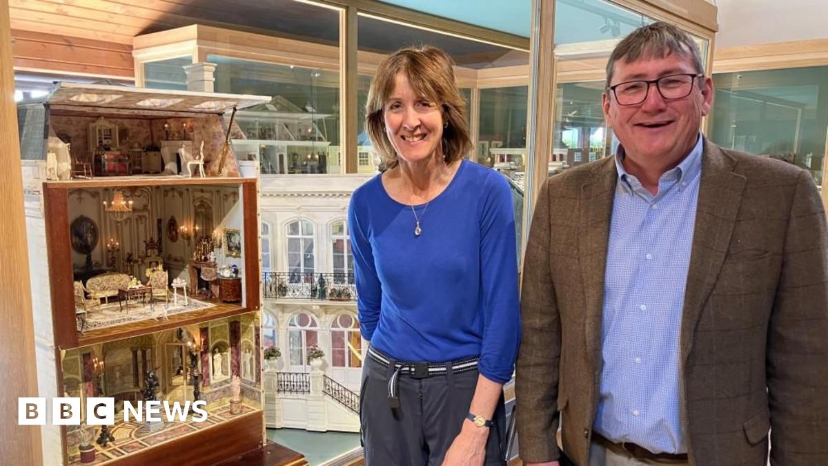 bbc.co.uk - Sarah Spina-Matthews  - Collector's prized doll's house goes on display at Newby Hall