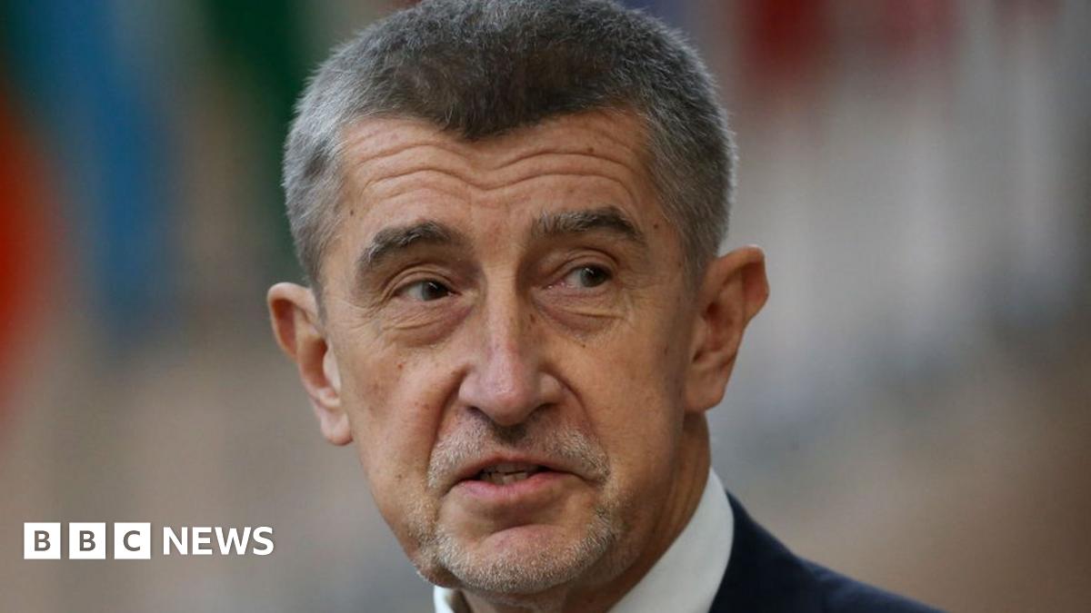Czech elections: PM Andrej Babis looks set to lose power - BBC News
