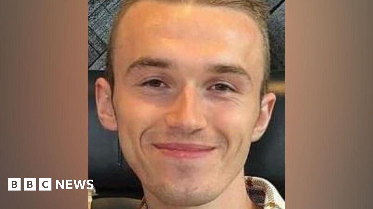 Second force referred to watchdog over Hednesford deaths - BBC News