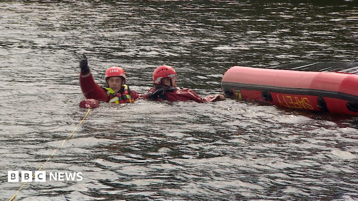 Sharpness lifeboat station marks 40th anniversary