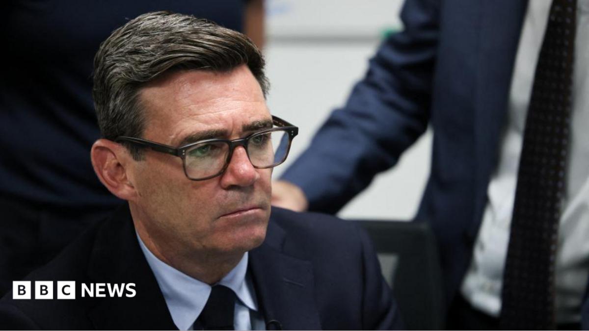 Guerra Fría Económica en el Reino Unido: La Gira de Andy Burnham Desata un Cruce de Acusaciones Políticas