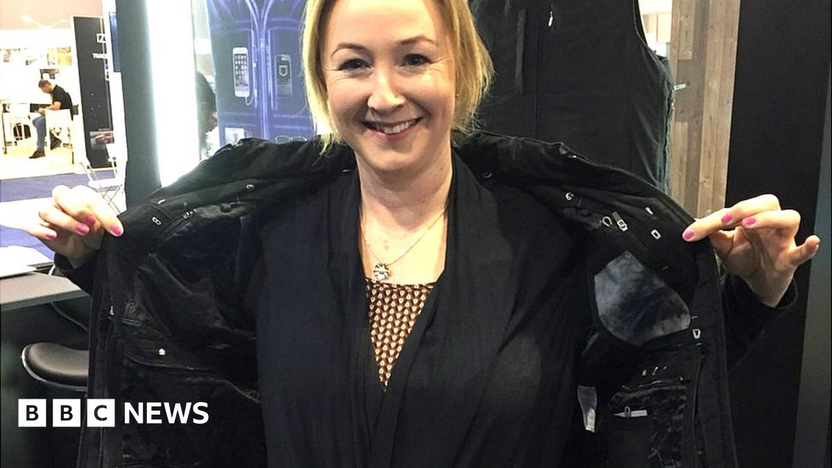 CES 2017: The jacket that lets you stash 42 gadgets