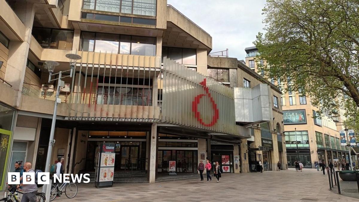 RAAC concrete issues close Cardiff's St David's Hall - BBC News