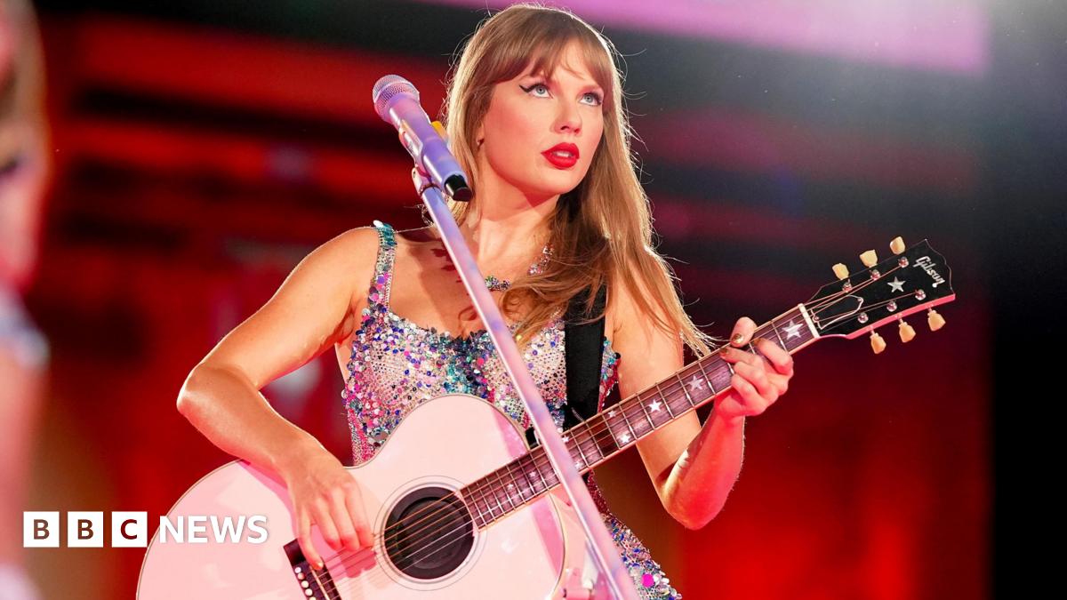 Taylor Swift denies turning down Super Bowl half-time show