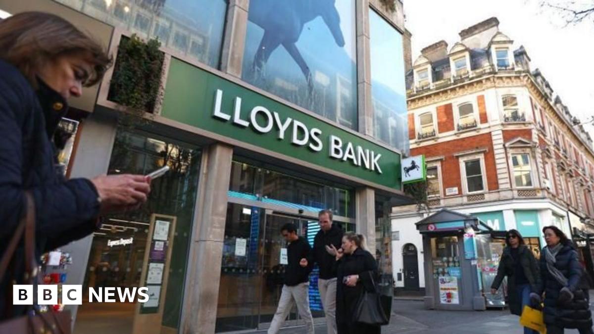 Car finance scandal: Lloyds sets aside £1.2bn for potential payouts