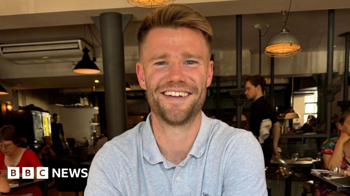 Frequent flyer claims he was misled by Bristol Airport parking 'scam'