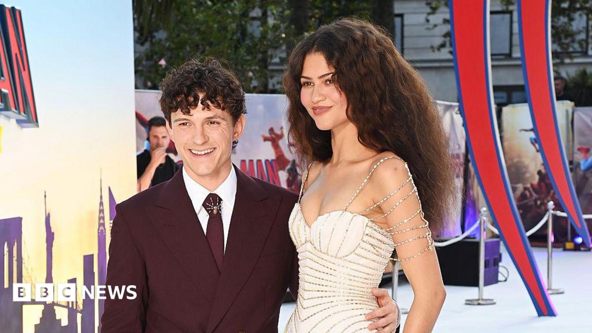 Zendaya says 'easy' working with husband Tom Holland at Spider-Man premiere