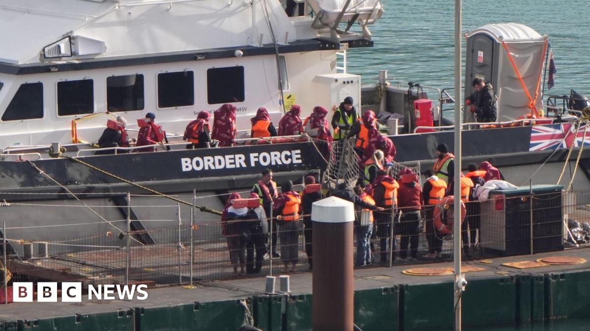 More than 500 cross Channel to Kent as UK looks to Denmark   www.bbc.co.uk