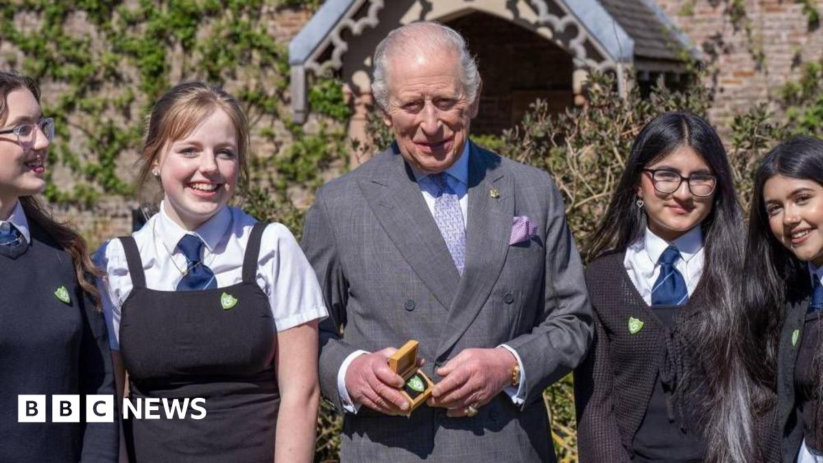 King awarded Blue Peter Green badge for environmental work