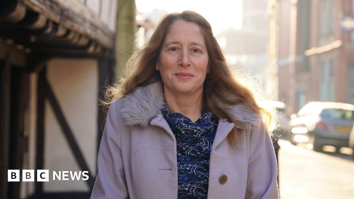 Silent prayer woman given payout over Birmingham abortion clinic arrest