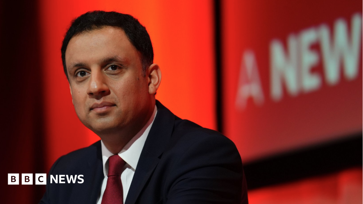 Who is Anas Sarwar? The Scottish Labour leader returning to UK politics