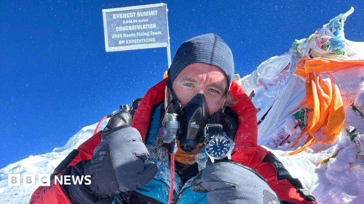 Ex-marine climbs Everest after 'record-breaking' triathlon