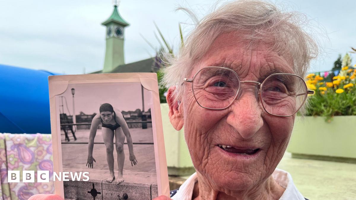 People reflect on Peterborough Lido as it celebrates 90 years