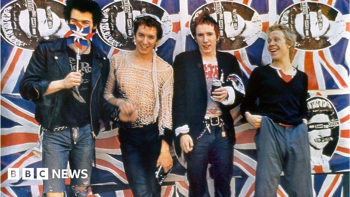 Sex Pistols to re-release God Save the Queen ahead of Jubilee - BBC News