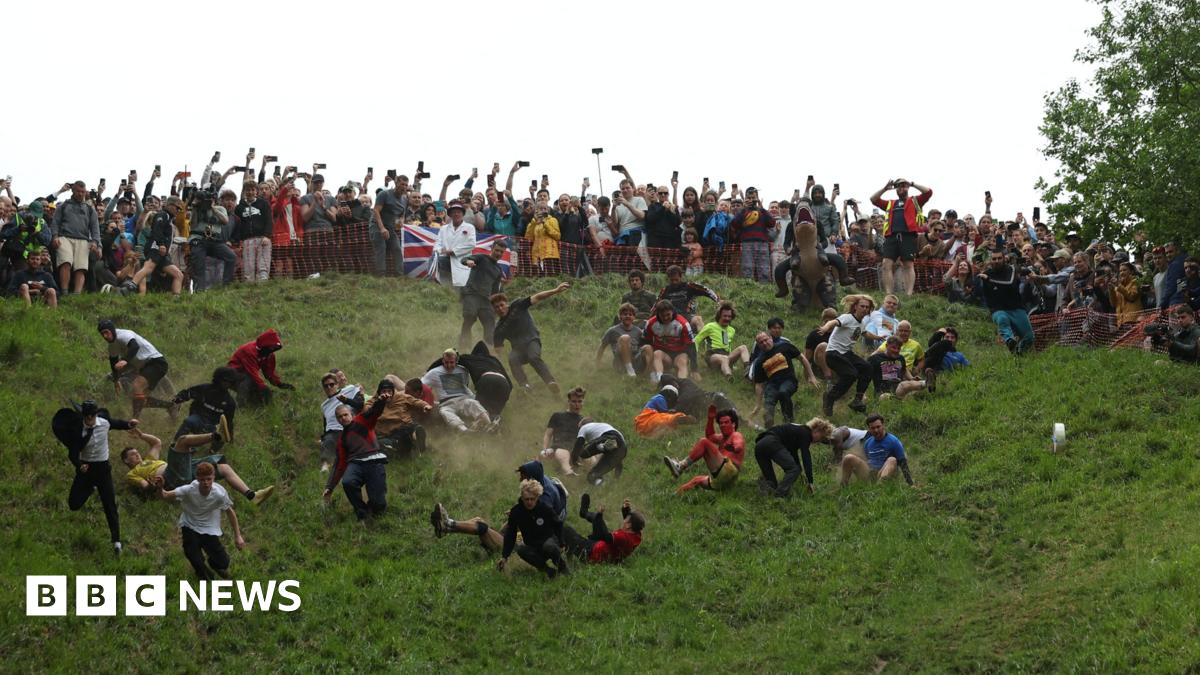 What makes the Gloucestershire cheese rolling so special?