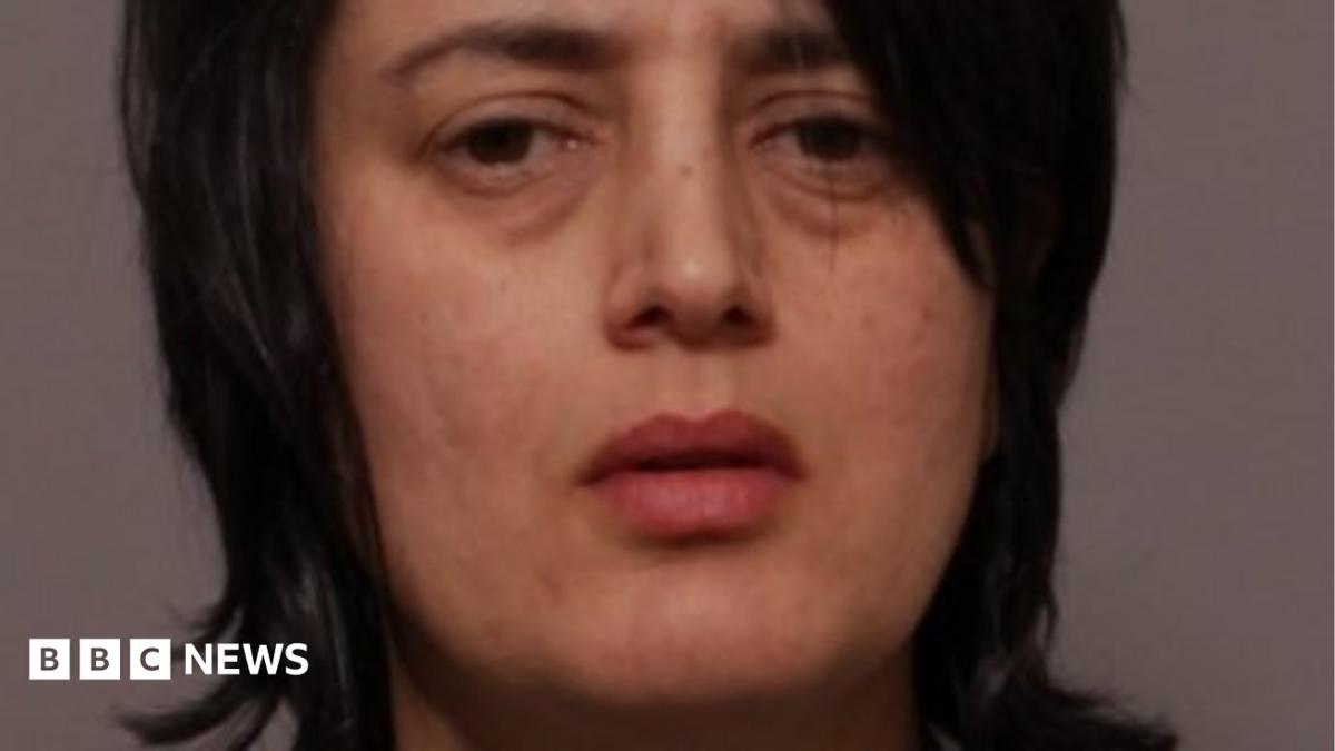 Acid attacker Katie Leong must pay compensation - BBC News