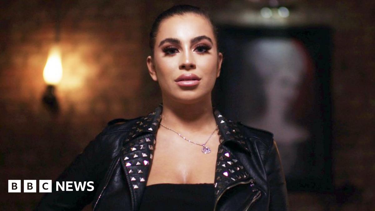 Fetishised and forgotten: Why bisexuals want acceptance - BBC News