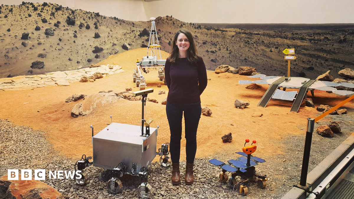 bbc.co.uk - Victoria Hicks - Scientist who cleaned space toilet on work experience now leading Mars exploration teams