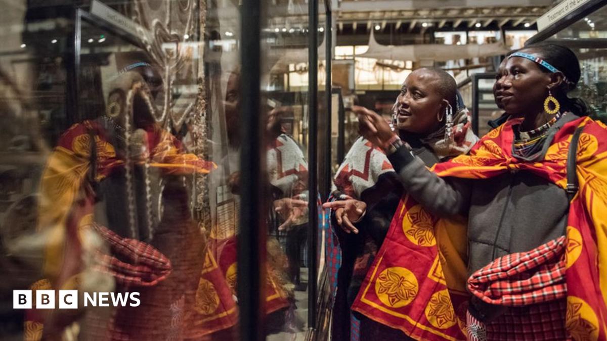 Pitt Rivers: The museum that's returning the dead - BBC News