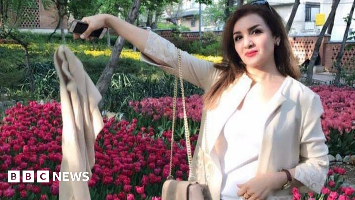Iranian women threw off the hijab - what happened next? - BBC News