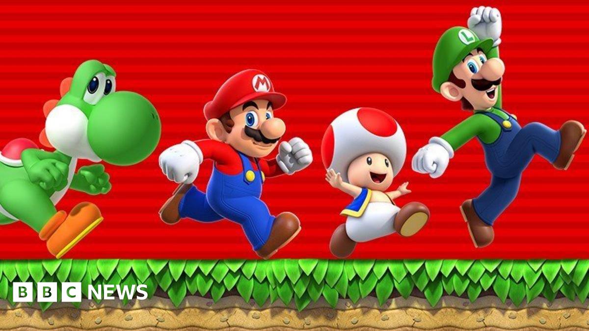 Super Mario Run launches on the iPhone and iPad - BBC News