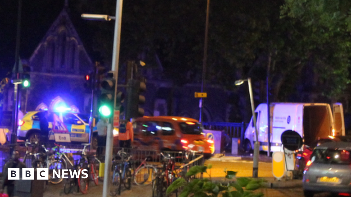 London attack: Seven killed in vehicle and stabbing incidents