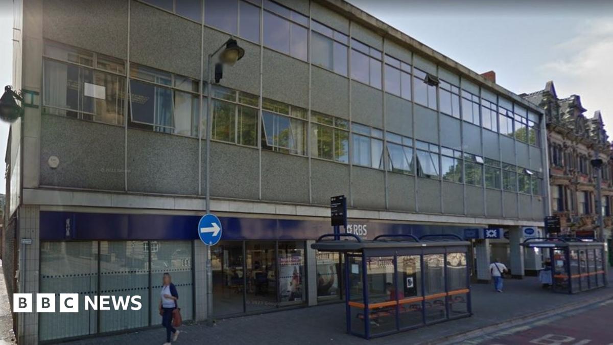 Apartments plan for former RBS building in Walsall - BBC News