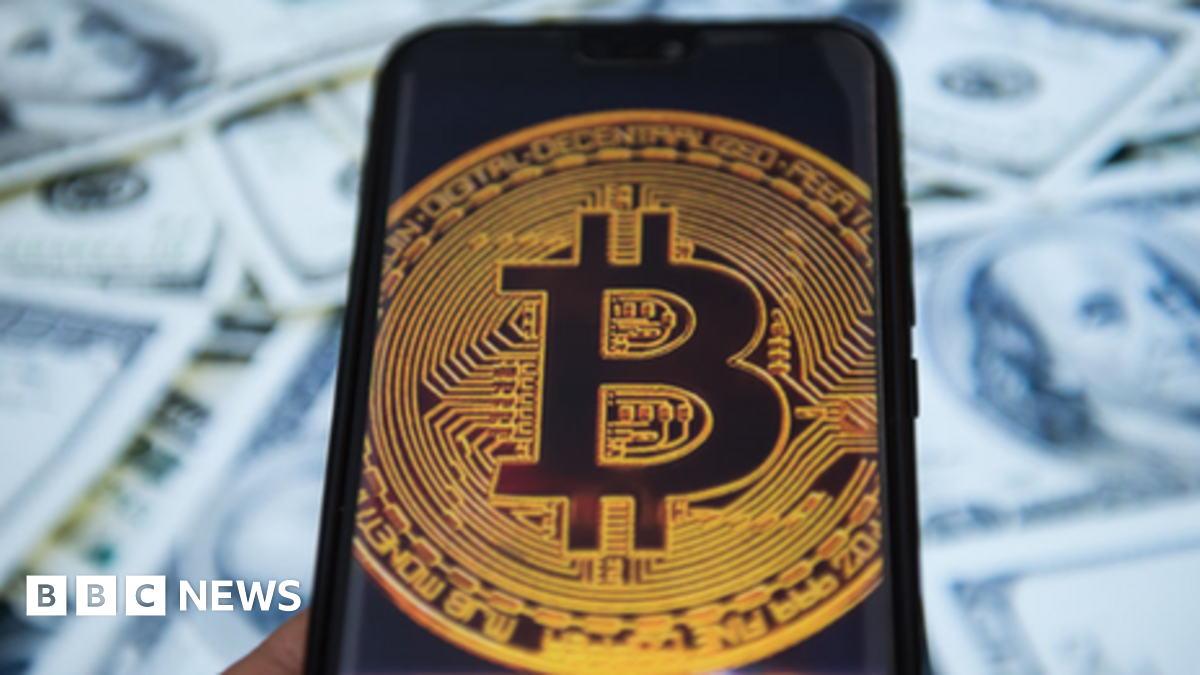 Bitcoin falls below $5,000 - BBC News