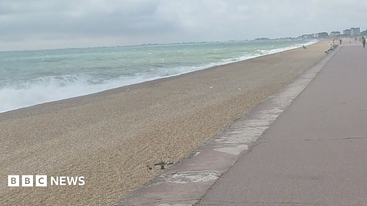 People warned to stay out of sea at Seabrook after sewer pipe burst