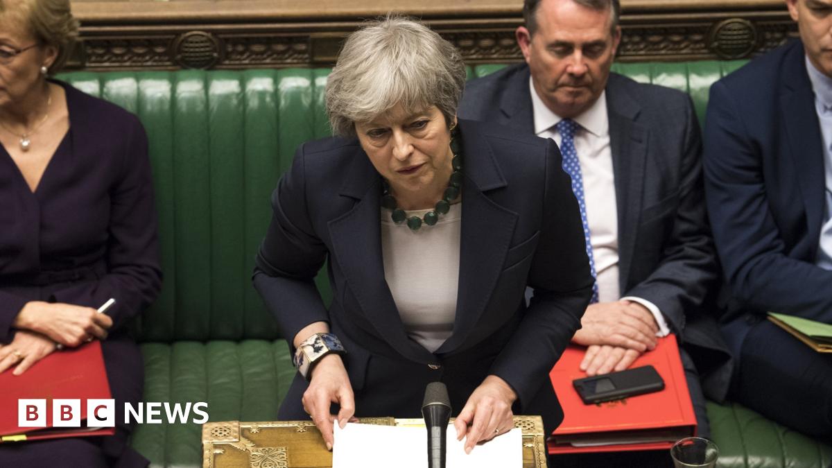 Brexit: MPs vote to reject no-deal Brexit
