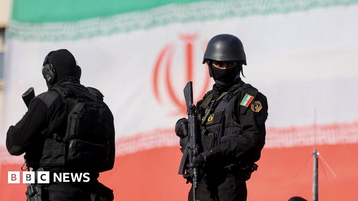 
                            Iran protests: More than 2,000 people reported killed as Trump says 'help is on its way'