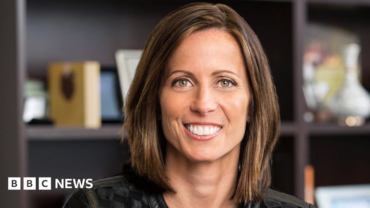 The taekwondo black belt who runs the Nasdaq - BBC News