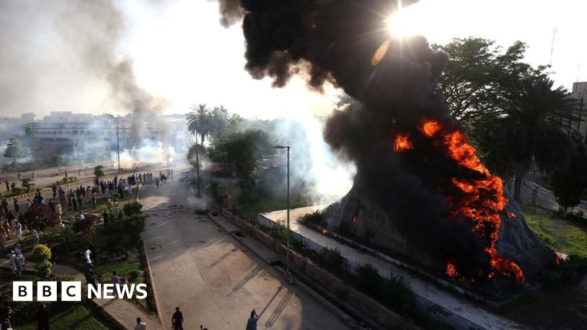 Imran Khan Mass Protests Across Pakistan After Ex Pm Arrest Bbc News