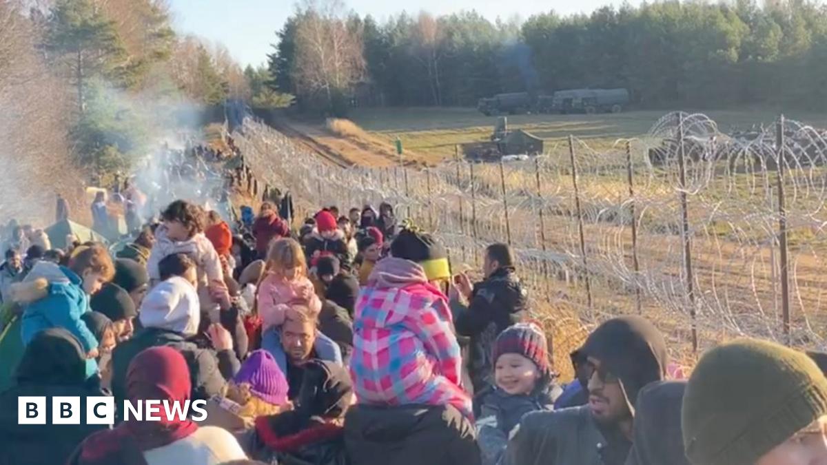 Belarus migrants: Poland faces fresh border breaches - BBC News