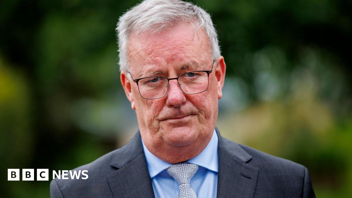 Western Trust Surgery Plans Put on Hold: Minister Calls for Consultation Pause