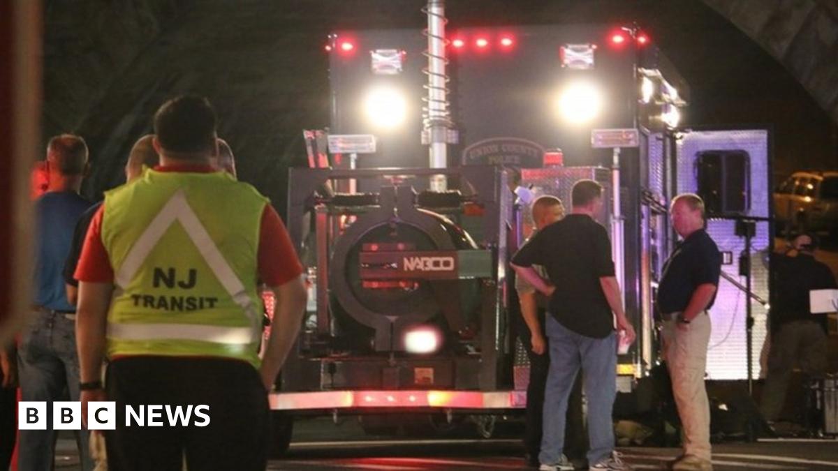 New Jersey explosion Bomb squad in Elizabeth detonates device BBC News