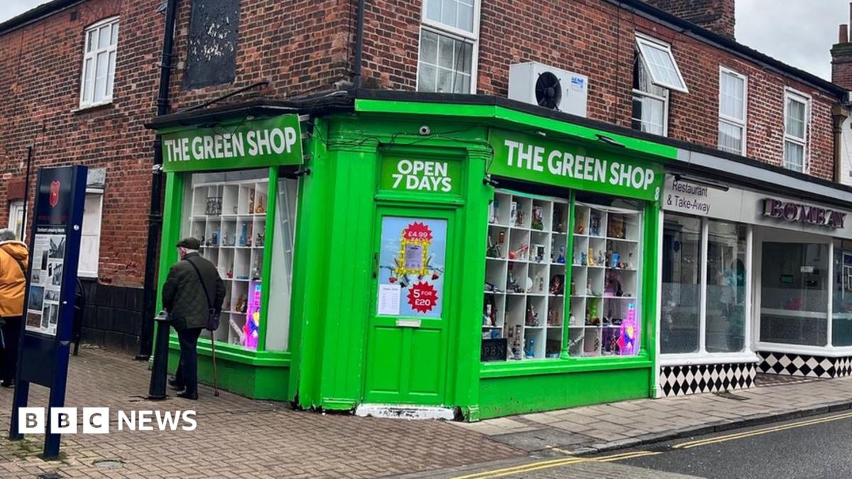 Dereham vape shop accused of selling to children gets closure order