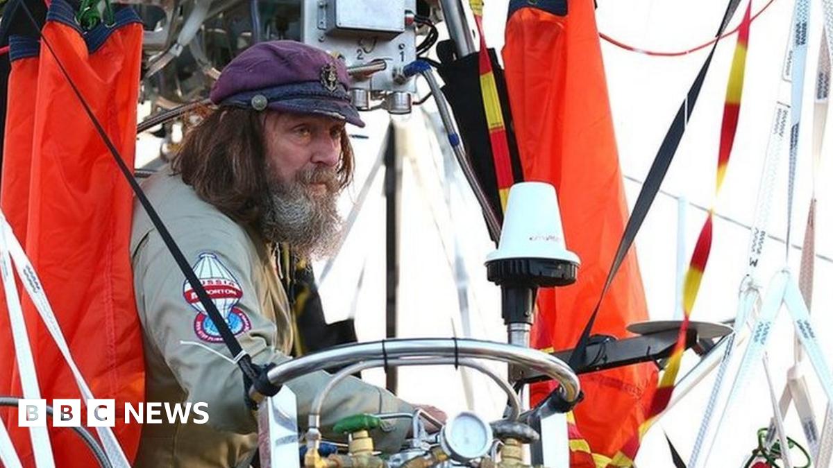 Russian set to beat round-the-world solo balloon record - BBC News