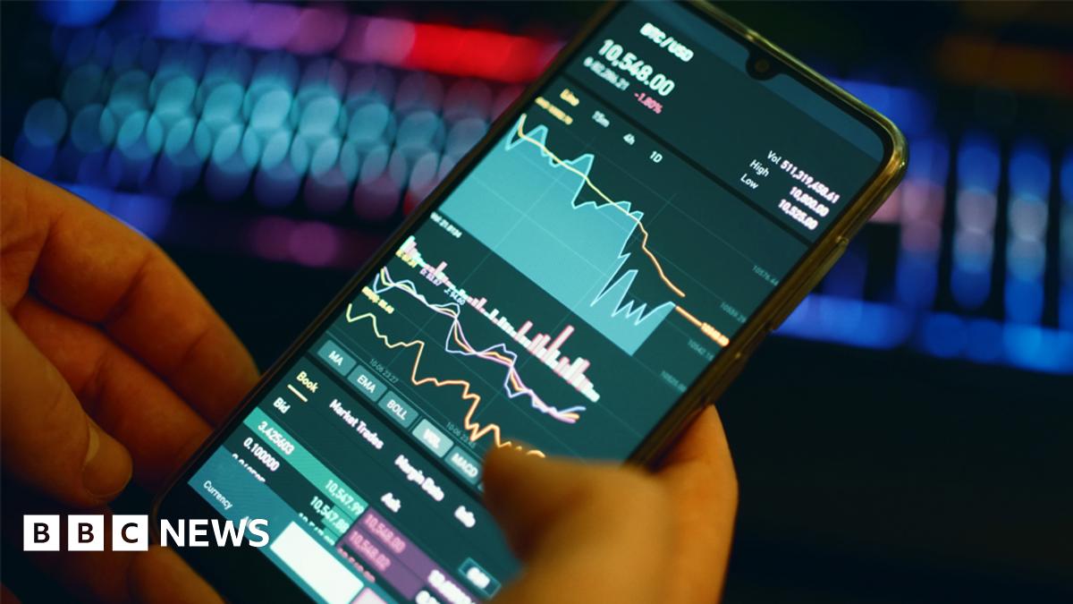 Is the US trying to kill crypto? - BBC News