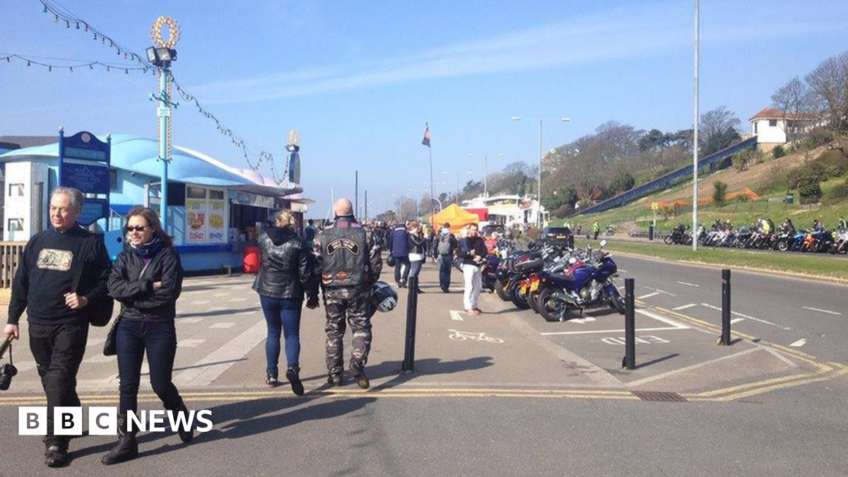Unofficial Southend Shakedown event sparks seafront warning BBC News