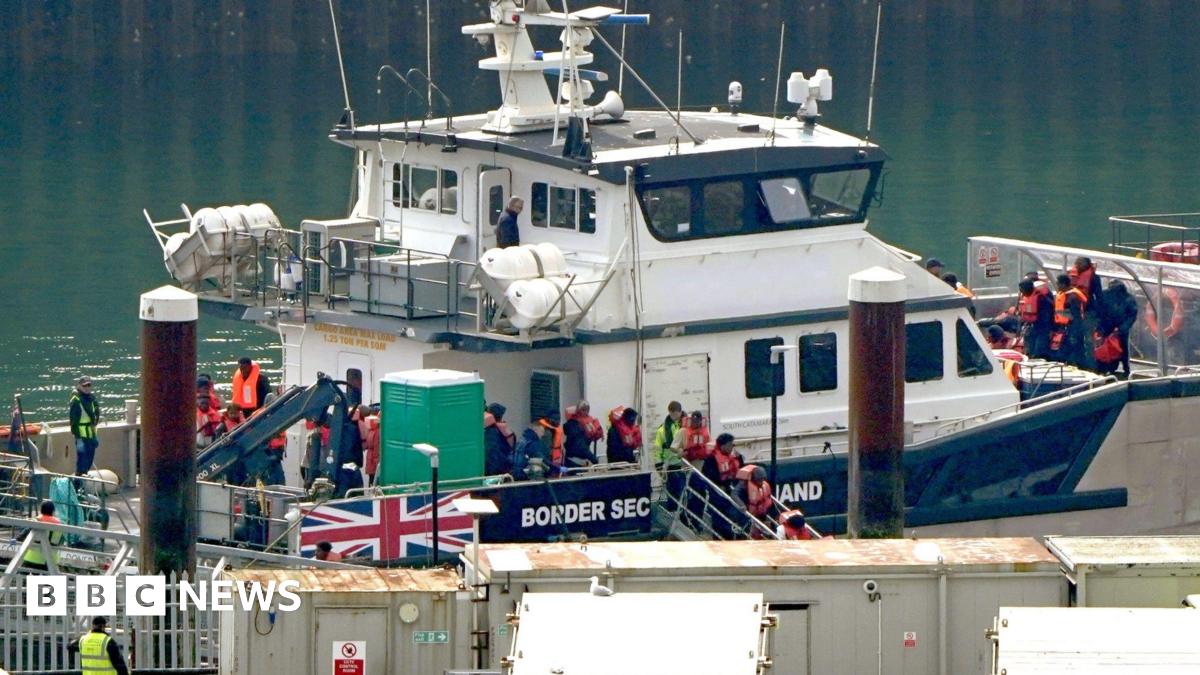 English Channel small boat arrivals top 800 for start of May   www.bbc.co.uk