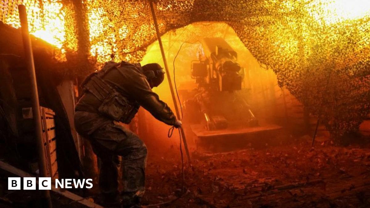 
                            Ukraine prepares new peace plan as Zelensky rules out giving up land