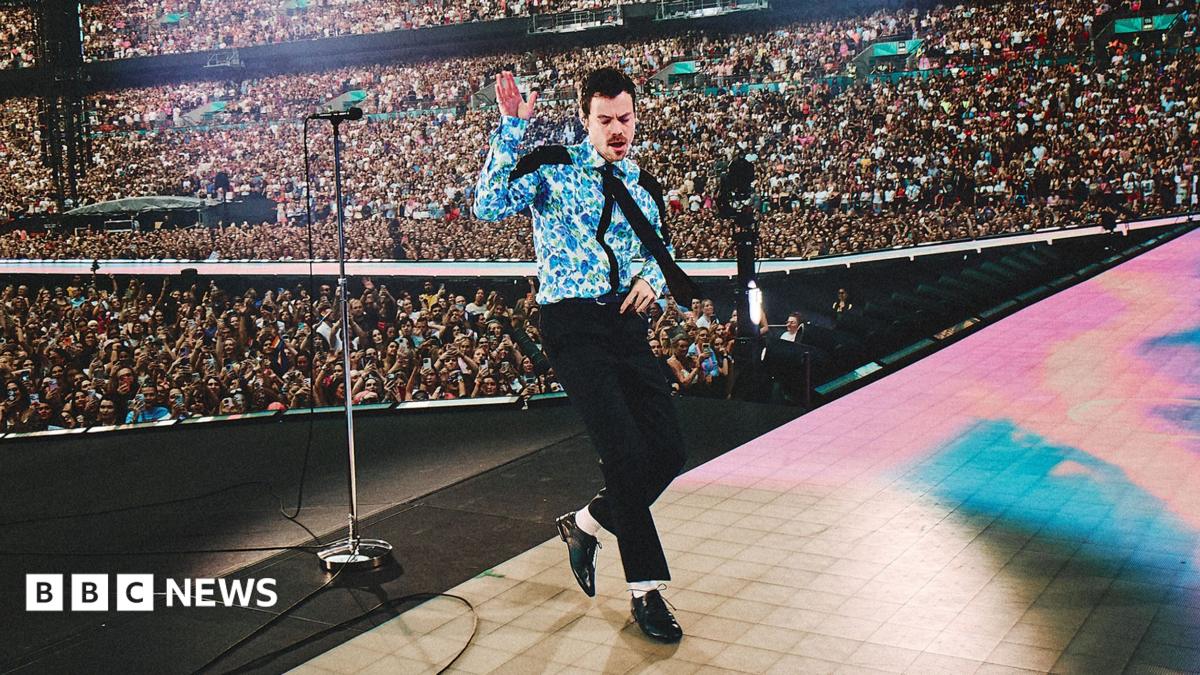 Harry Styles beats Taylor Swift's and Coldplay's Wembley records