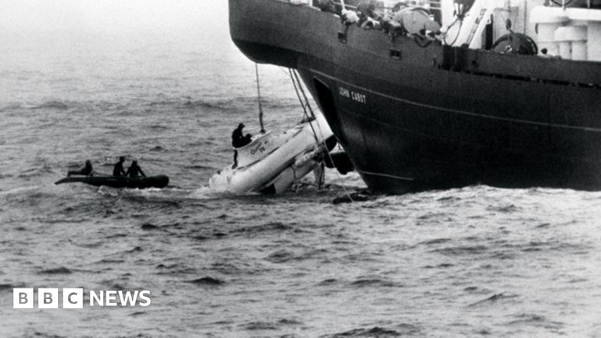 Pisces III submersible: A dramatic underwater rescue - BBC News