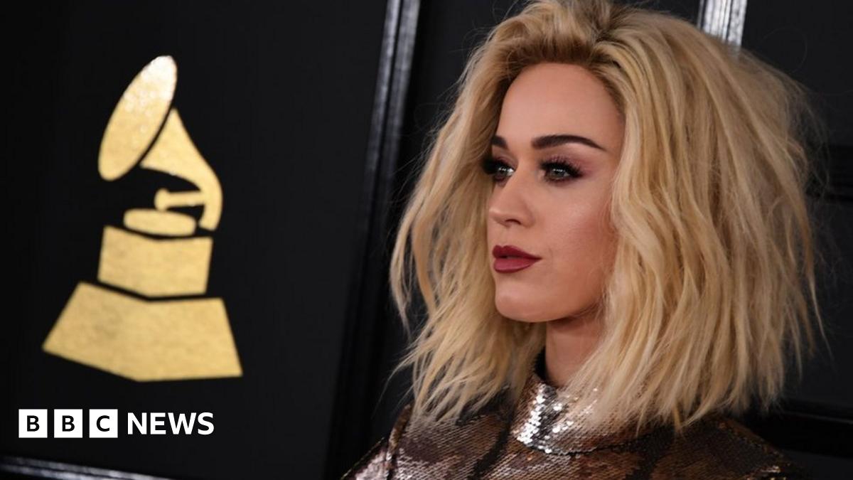 Katy Perry lawsuit: Nun involved in property row dies in court - BBC News