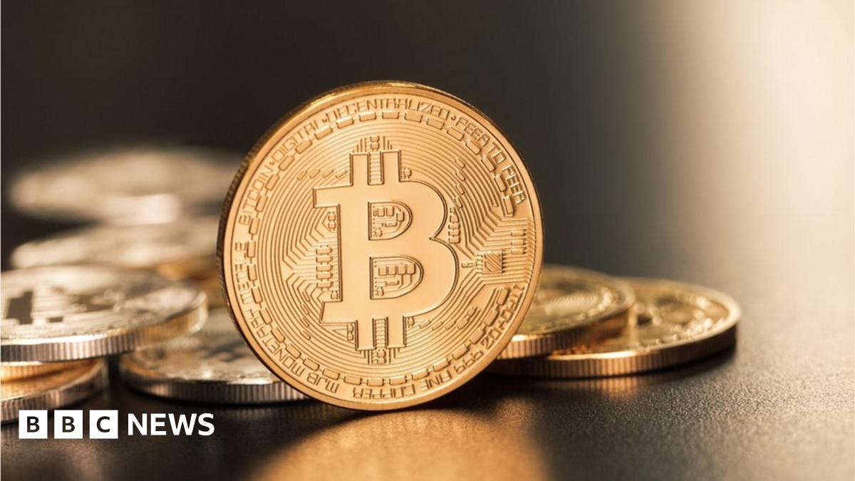 Bitcoin falls below $6,000 - BBC News